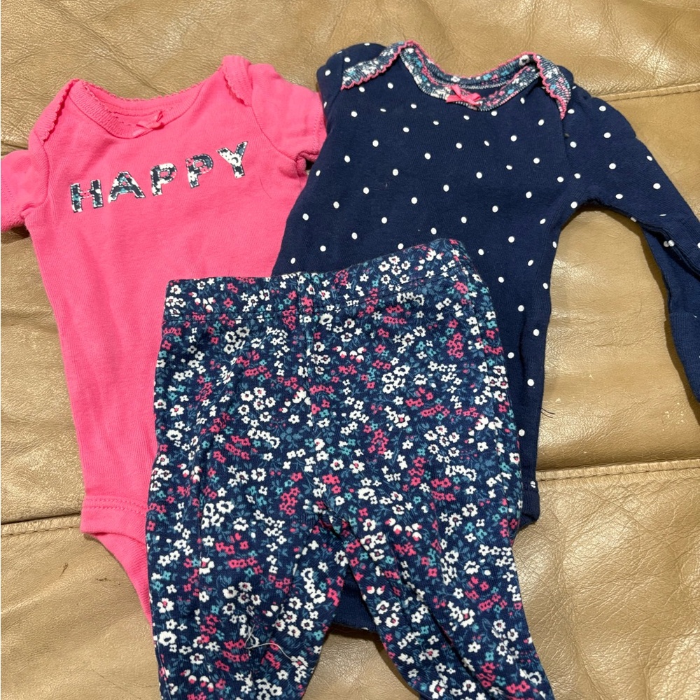 Lot of 8 newborn Spring/Summer outfits